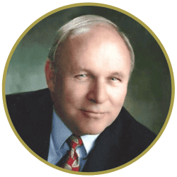 Headshot of Thomas Eslinger