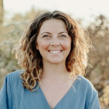Headshot of Sarah Dickenson