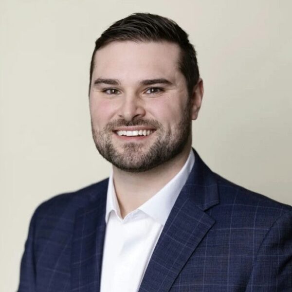 Headshot of Zach Verdi
